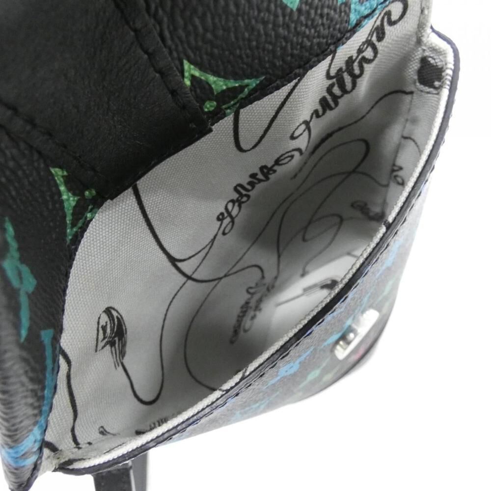 Louis Vuitton Shoulder Bags