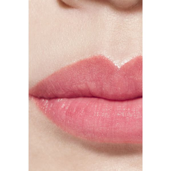 A Hydrating Tinted Lip Balm That Offers Buildable Colour For Better-Lo
