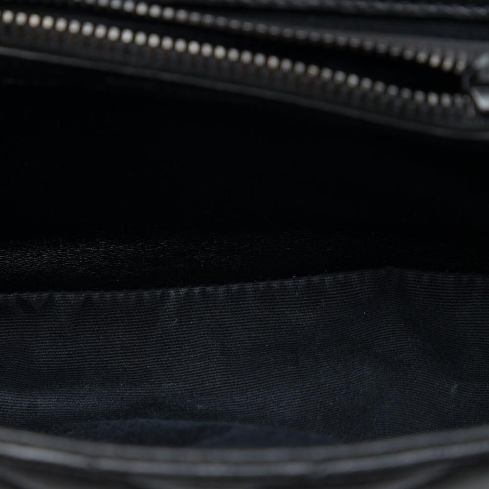 Yves Saint Laurent Shoulder Bag