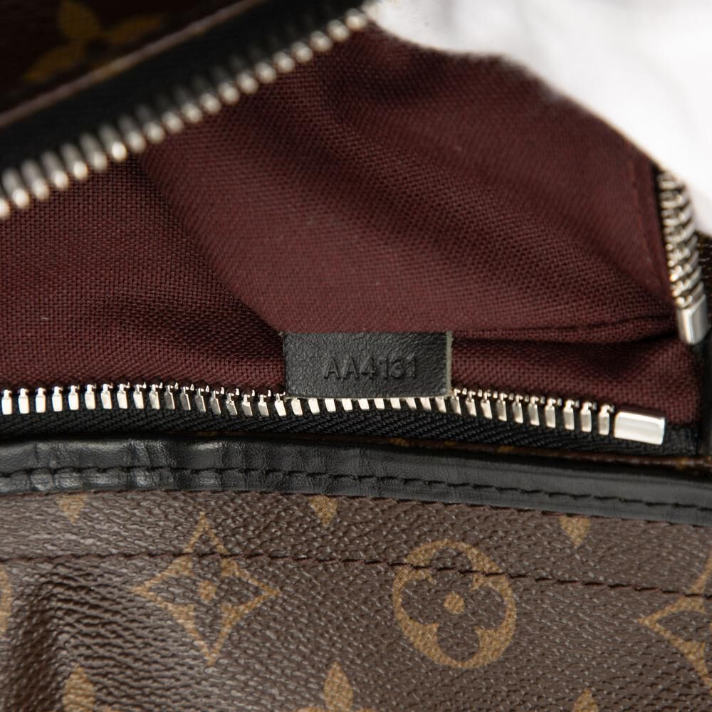 Louis Vuitton Shoulder Bags
