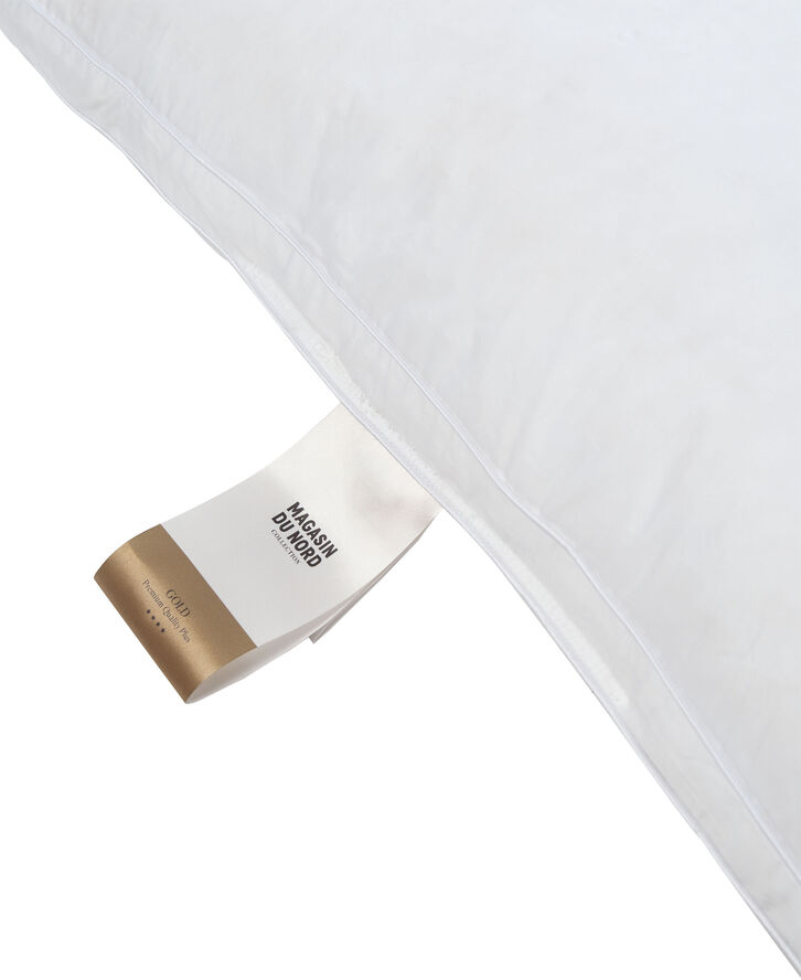 Guld 3-Lags pude Lav 60x63 cm.