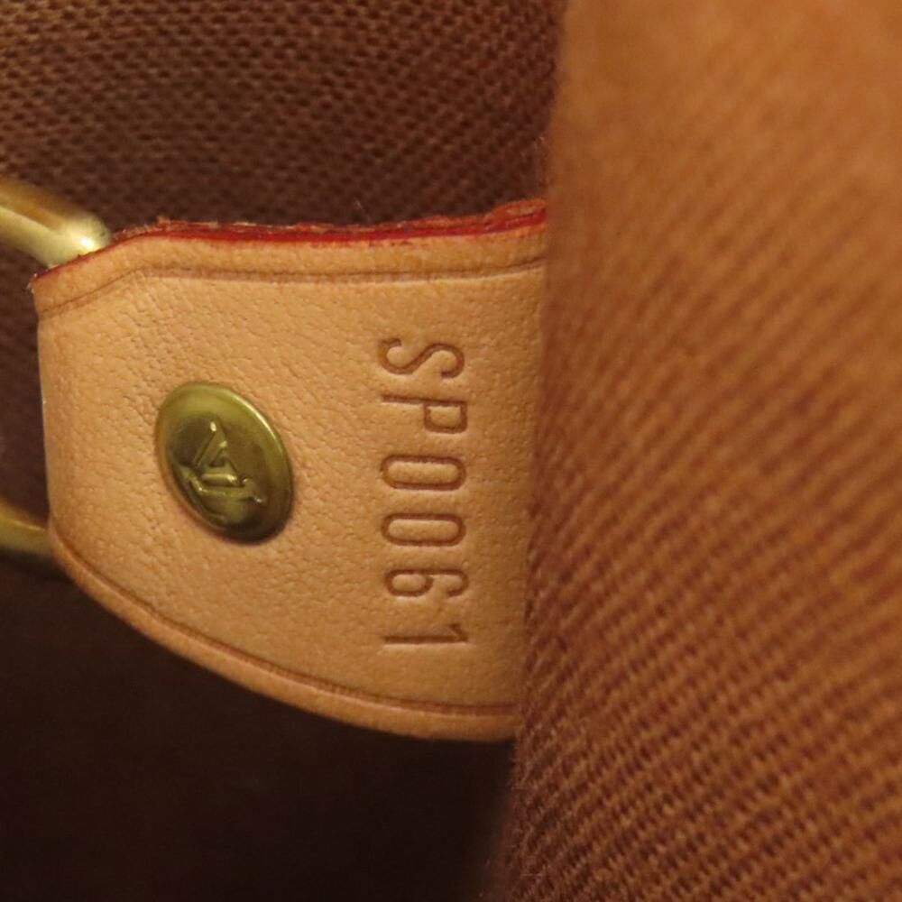 Louis Vuitton Shoulder Bags