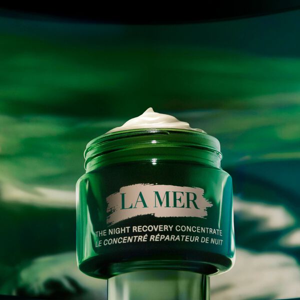 The Night Barrier Recovery Face Concentrate Treatment