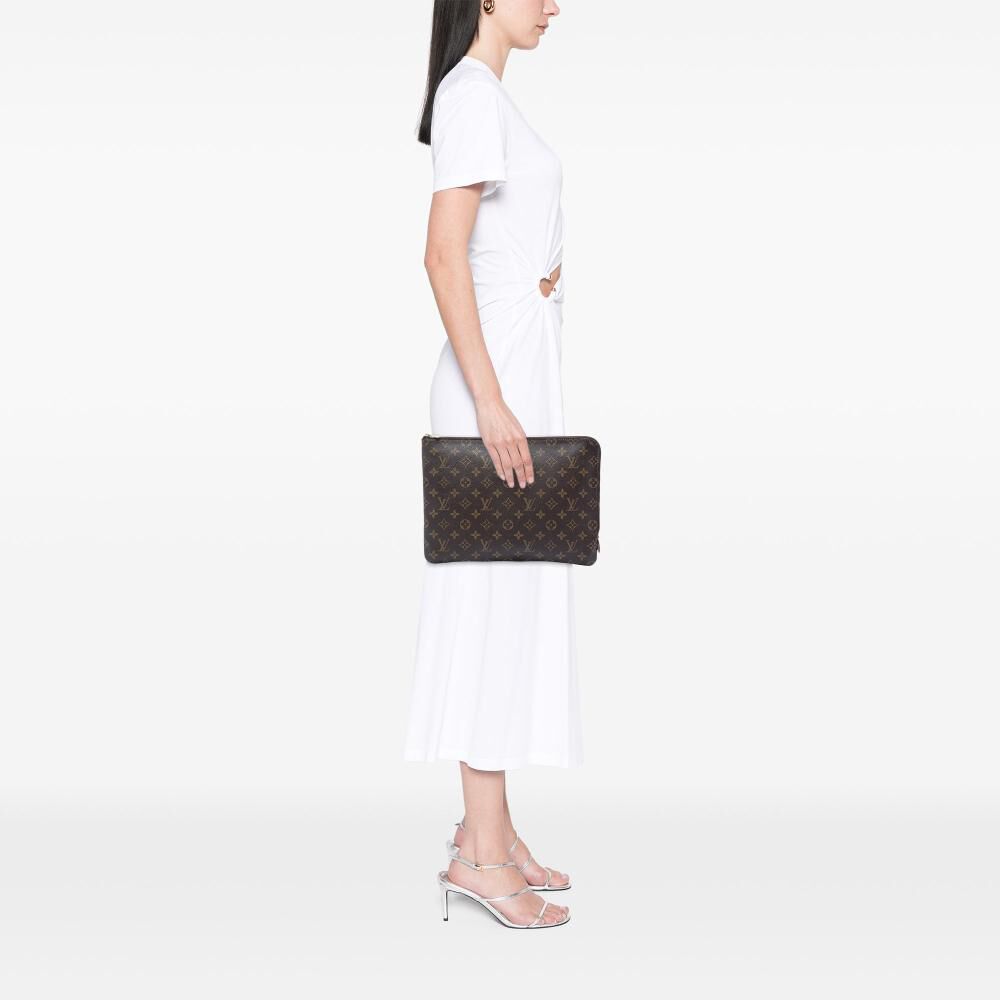 Louis Vuitton Clutch