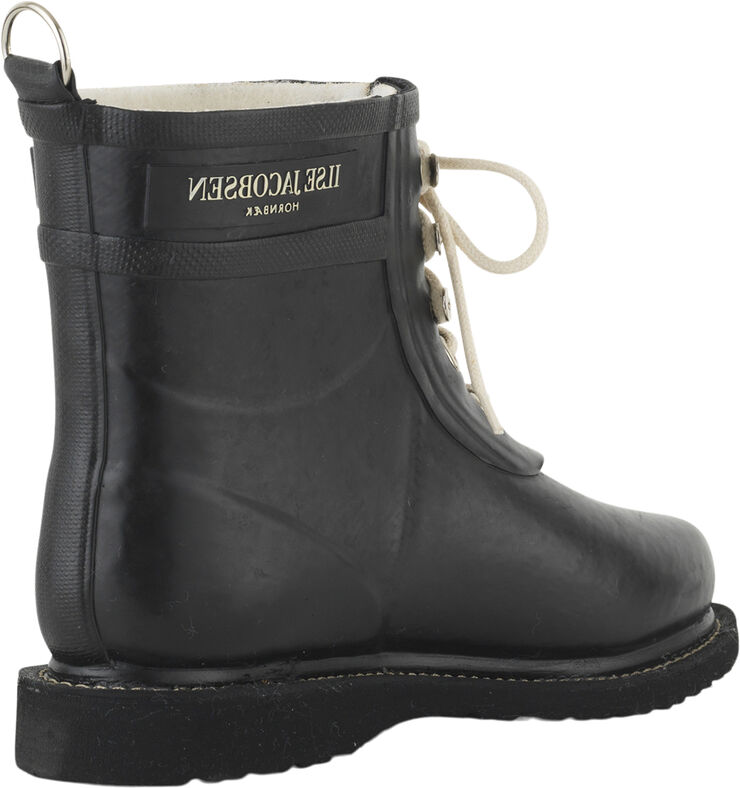 short rubberboot