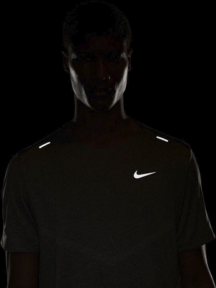 Dri-FIT Rise 365 l&oslash;be T-shirt