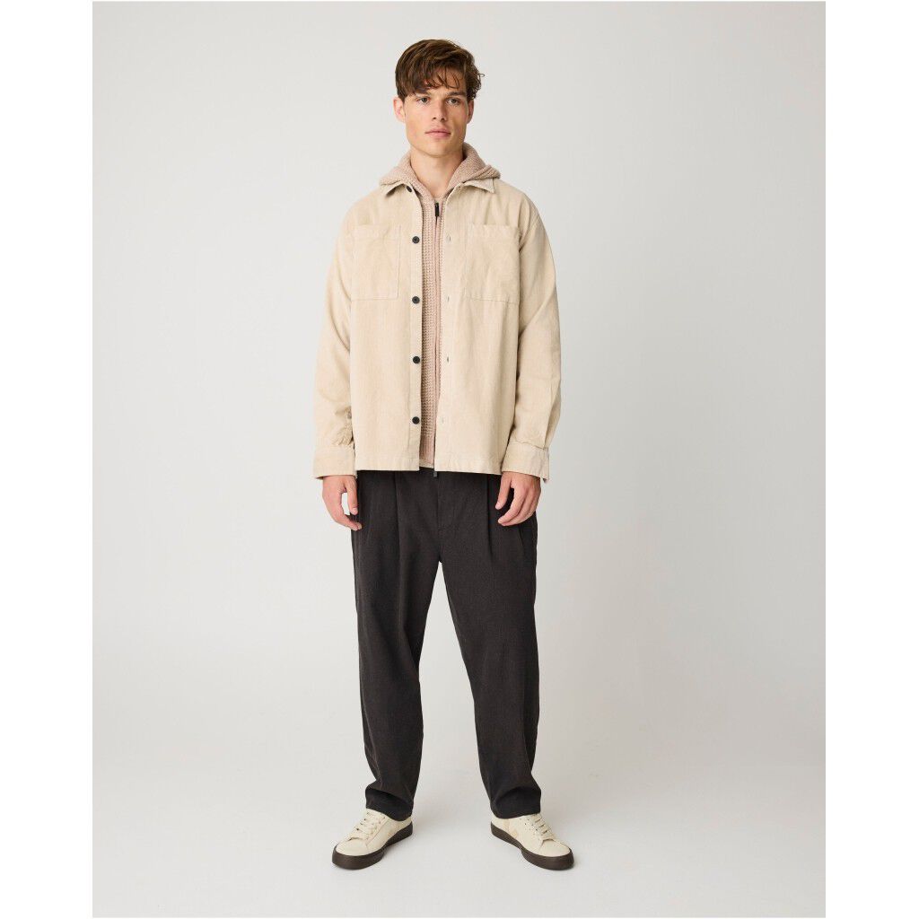 Loose corduroy overshirt