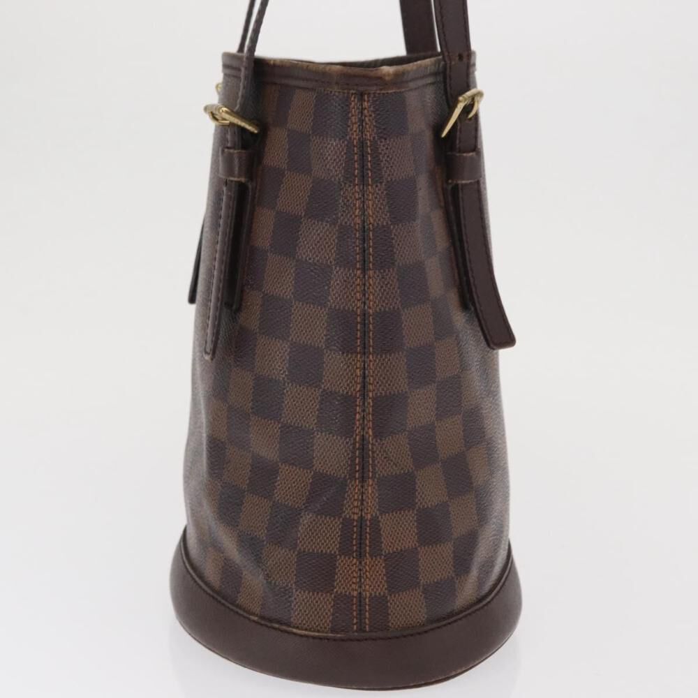 Louis Vuitton Marais