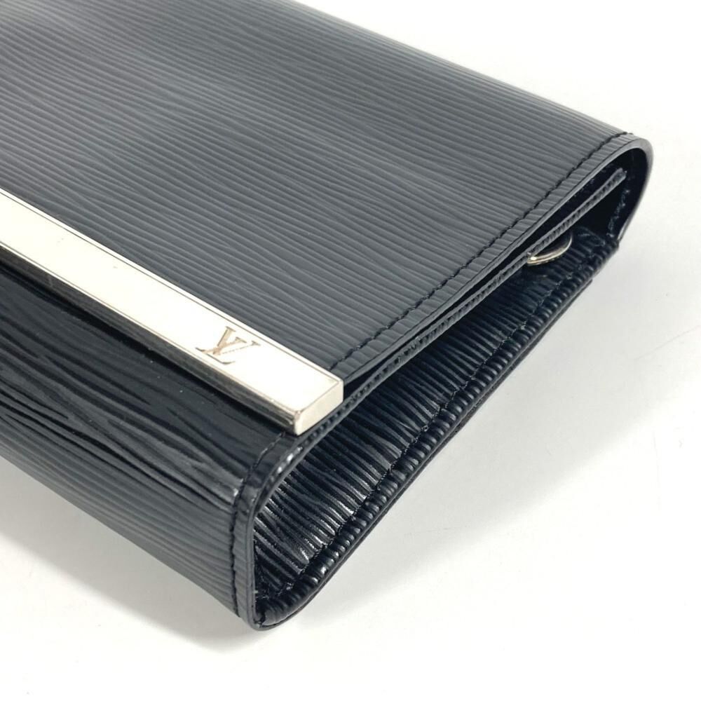 Louis Vuitton Clutch