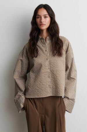 Vena Cropped Shirt