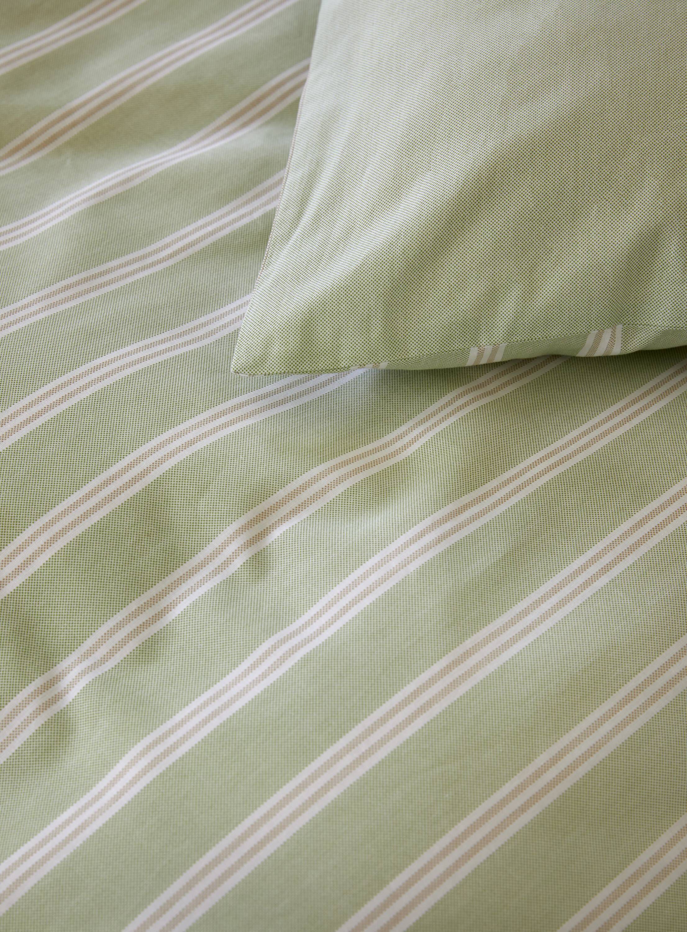 Ylva senges&aelig;t for&aring;rsgr&oslash;n