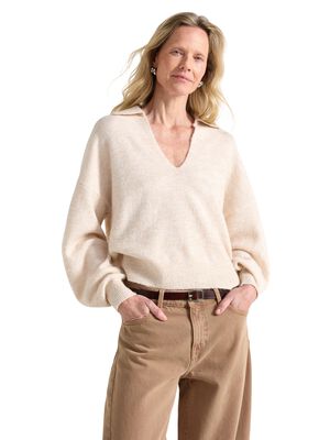 Strikket genser i mykt stoff med v-