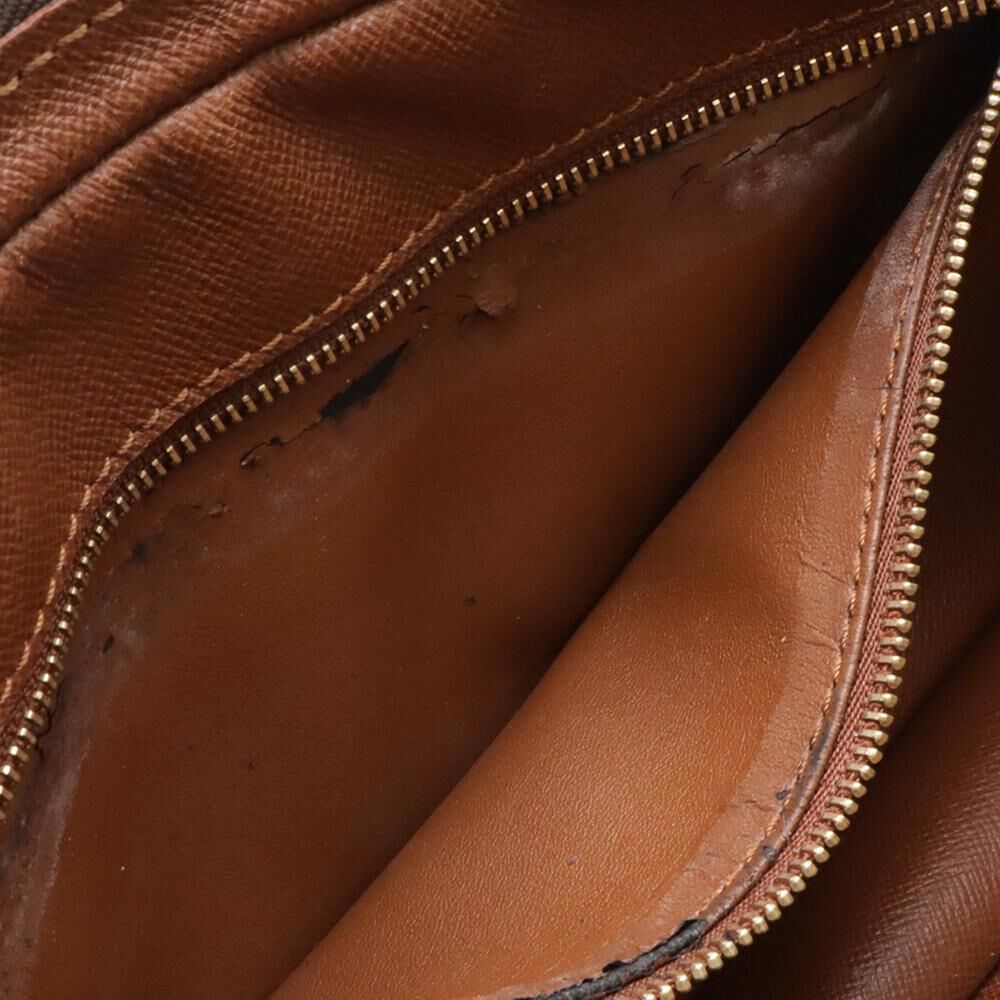 Louis Vuitton Clutch