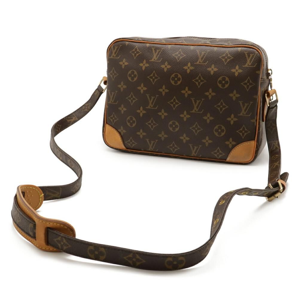 Louis Vuitton Shoulder Bags