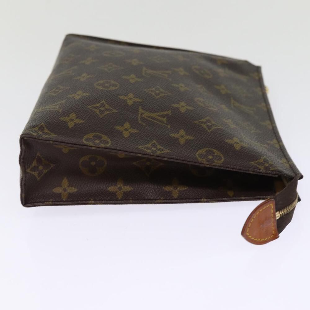 Louis Vuitton Poche Toilette