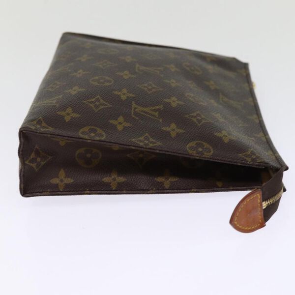 Louis Vuitton Poche Toilette