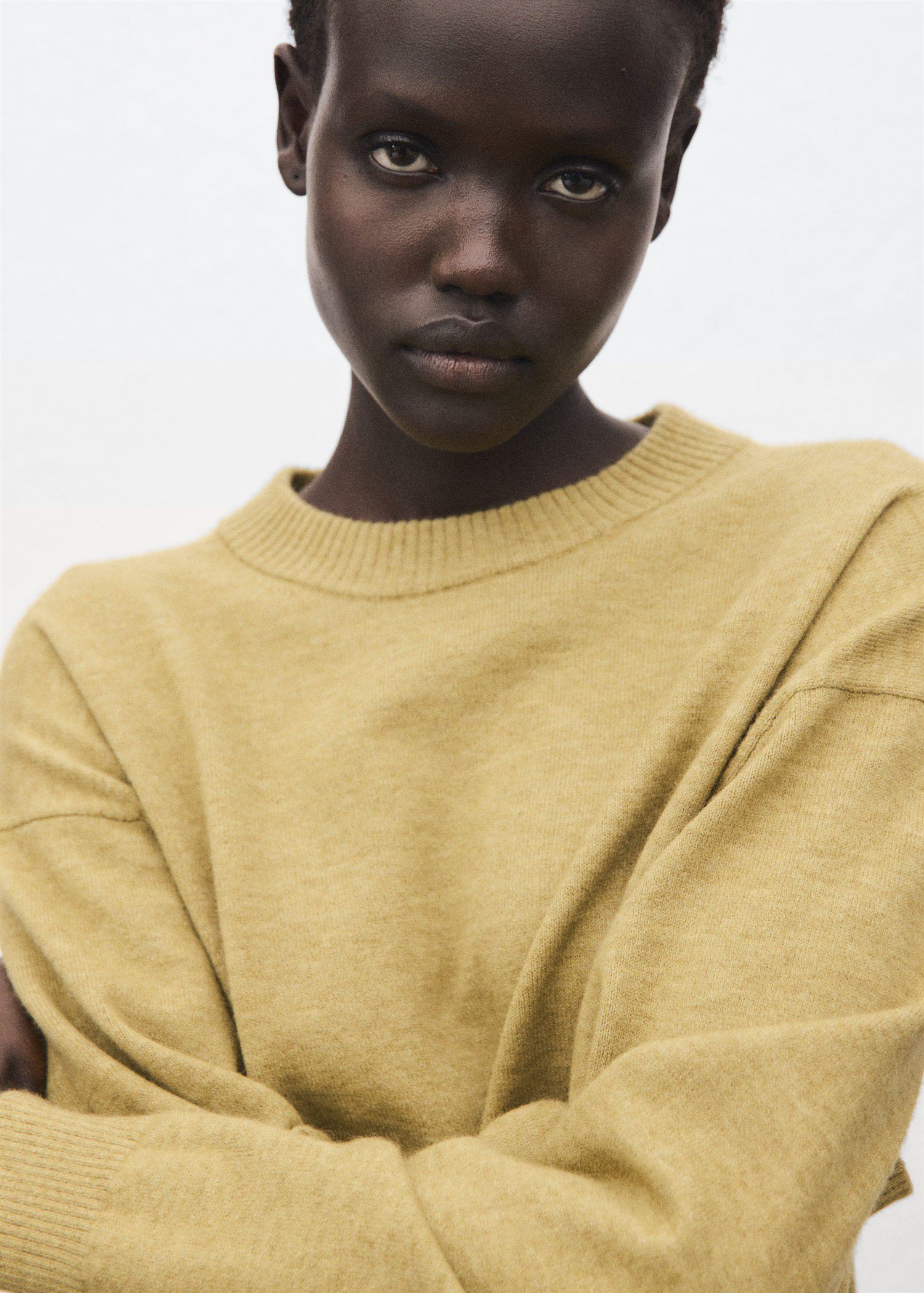 Oversized sweater with ribbed trim