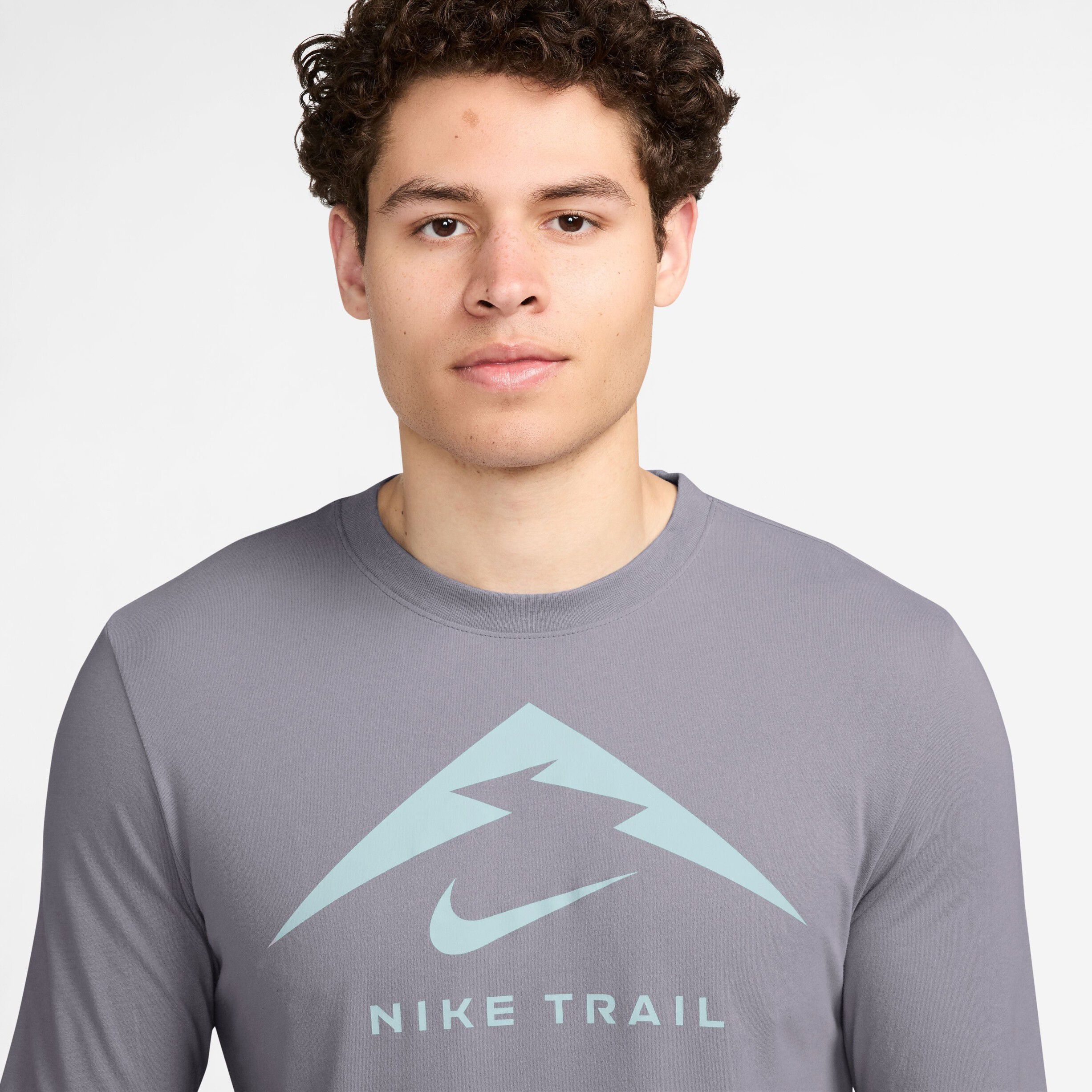 Dri-Fit Lang&aelig;rmet T-shirt