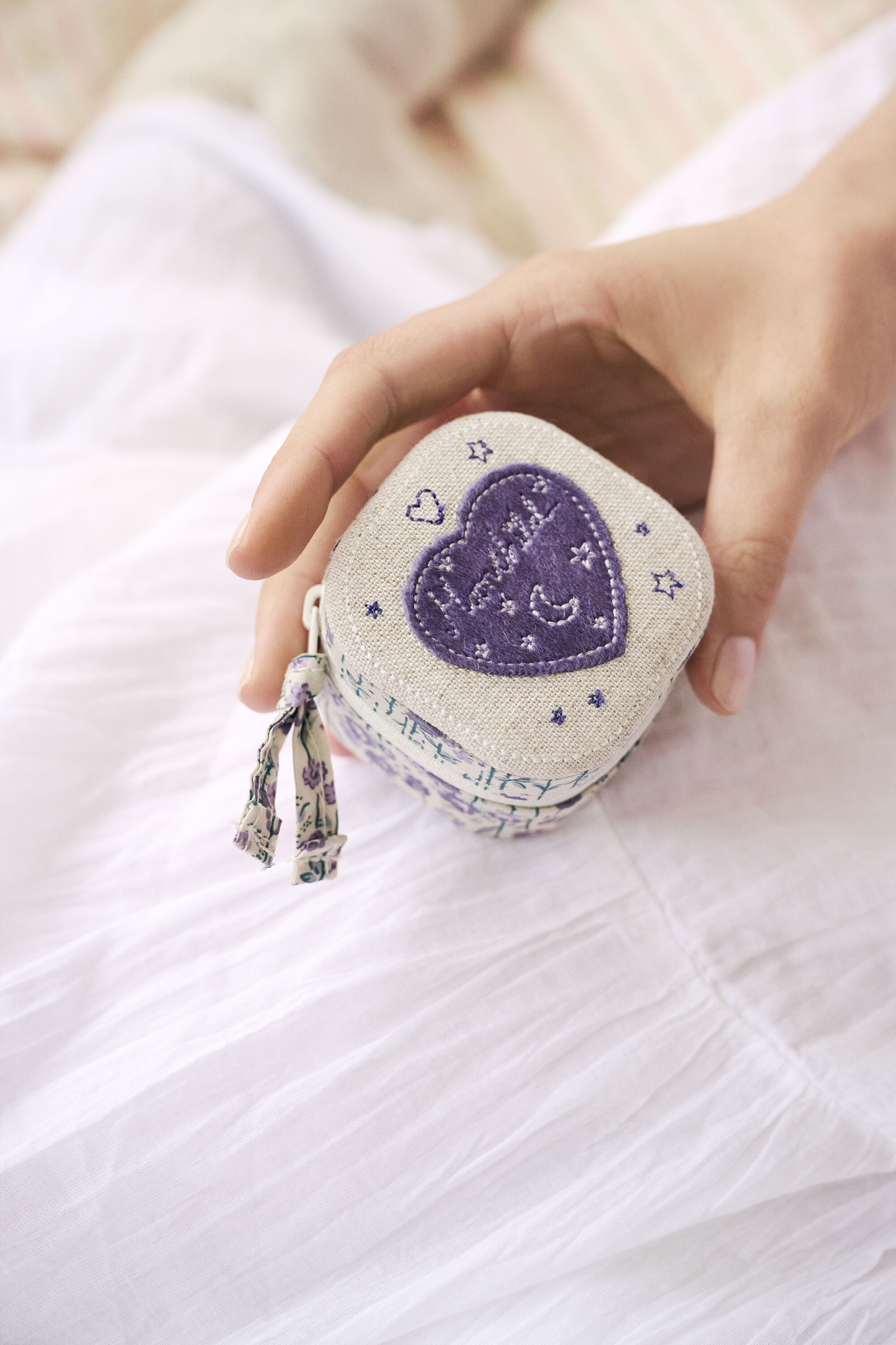 Alice Jewelry Box Purple Heart