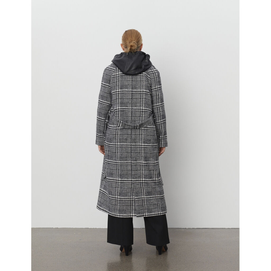 2ND Luna - Classic Check