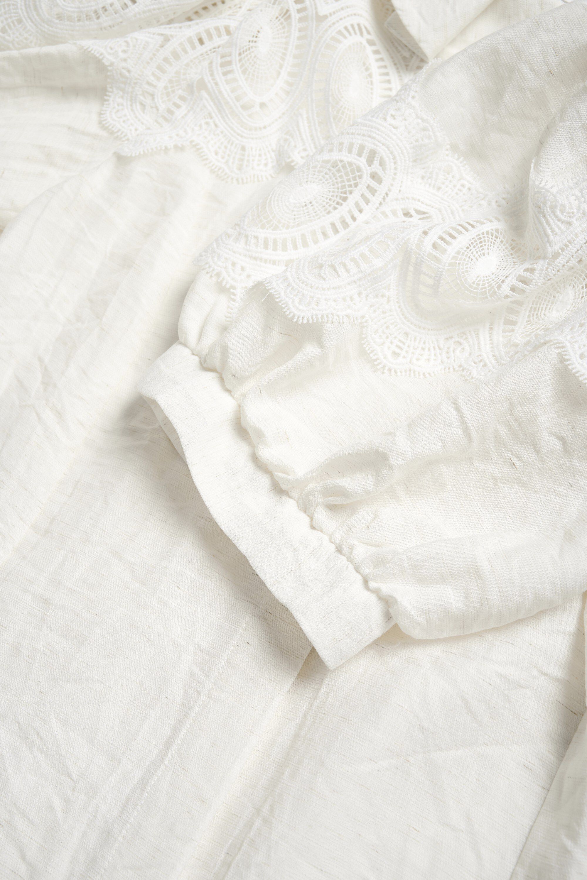 KBUrith Frosty Blouse