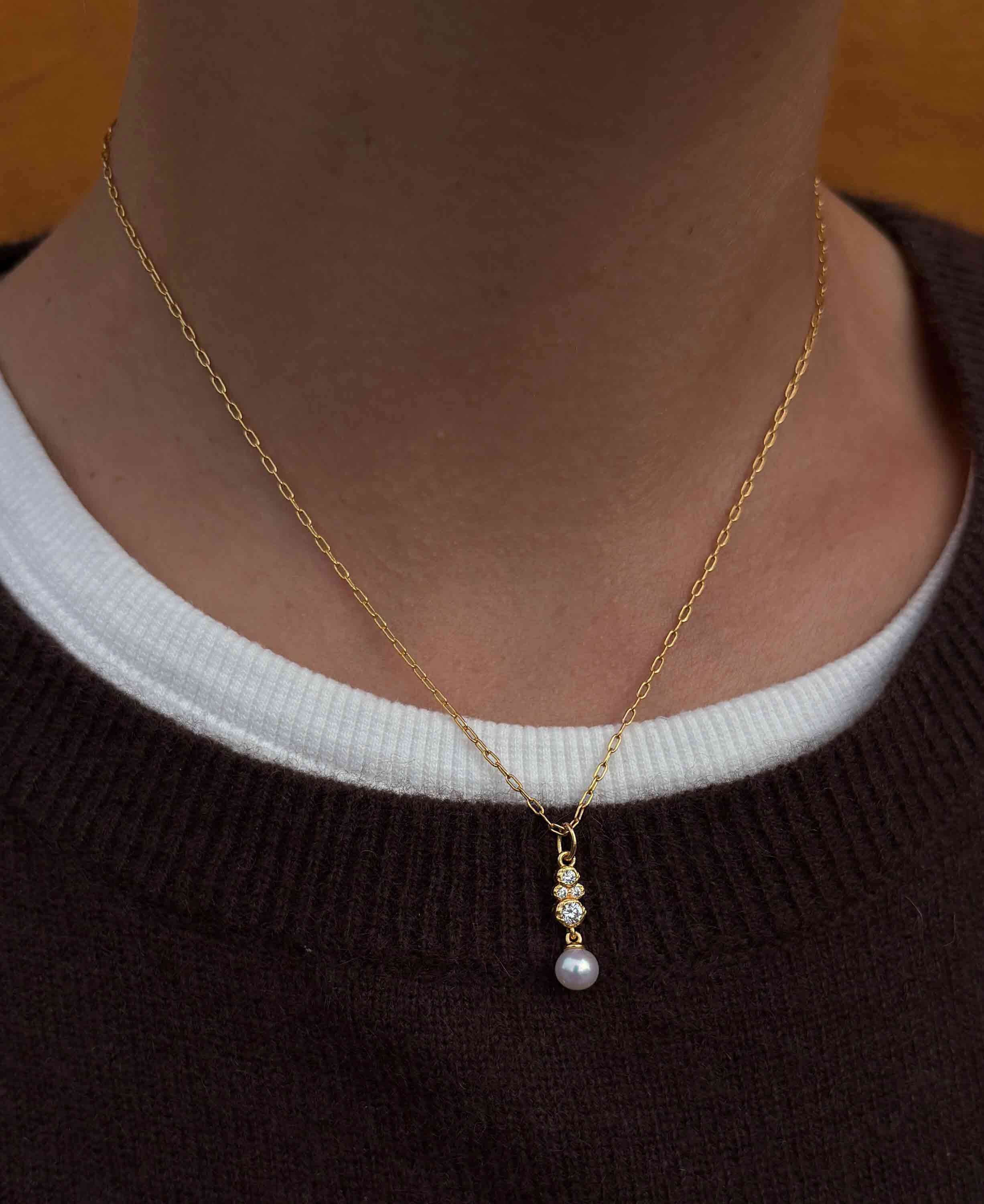 Scarlet halsk&aelig;de