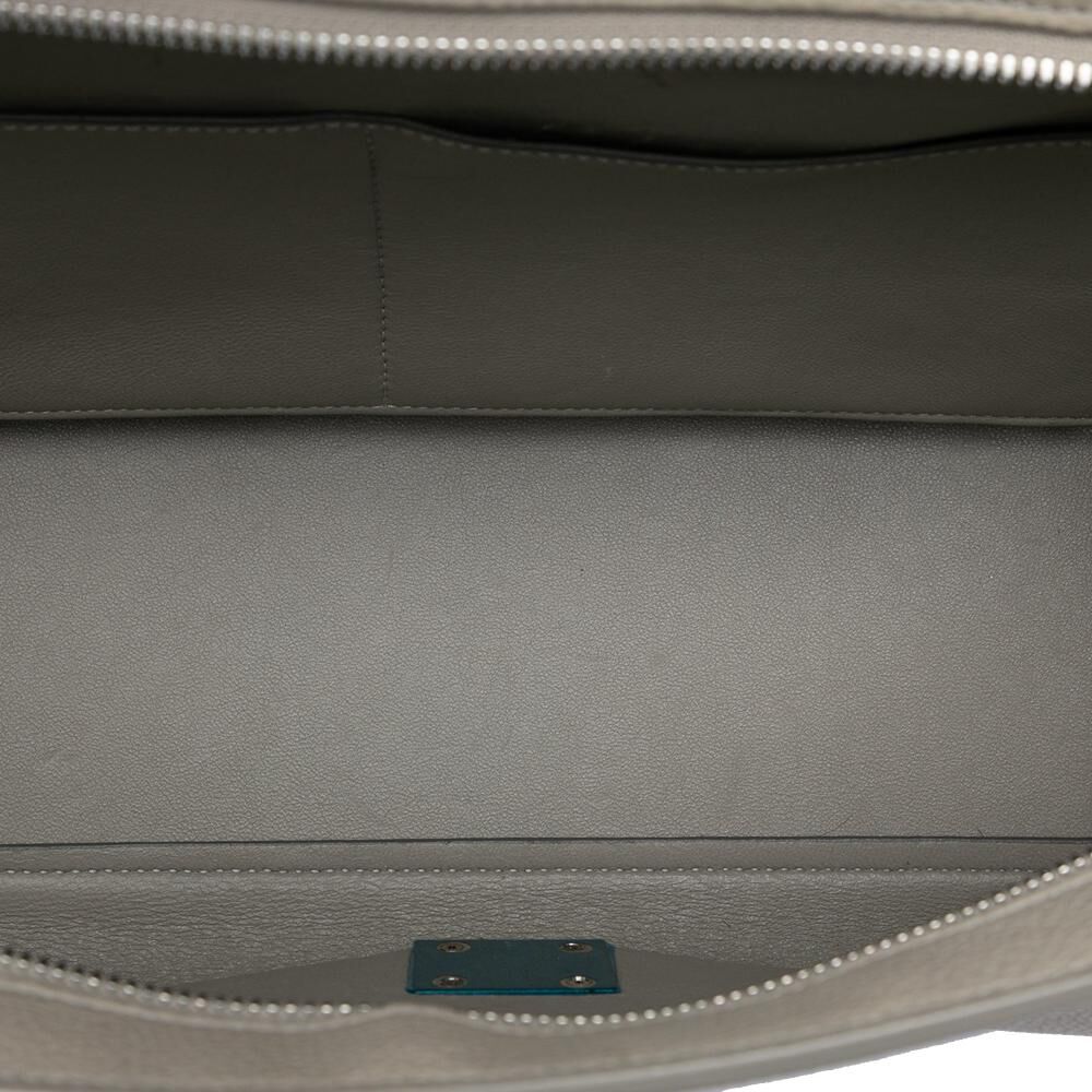 C&eacute;line Trapeze