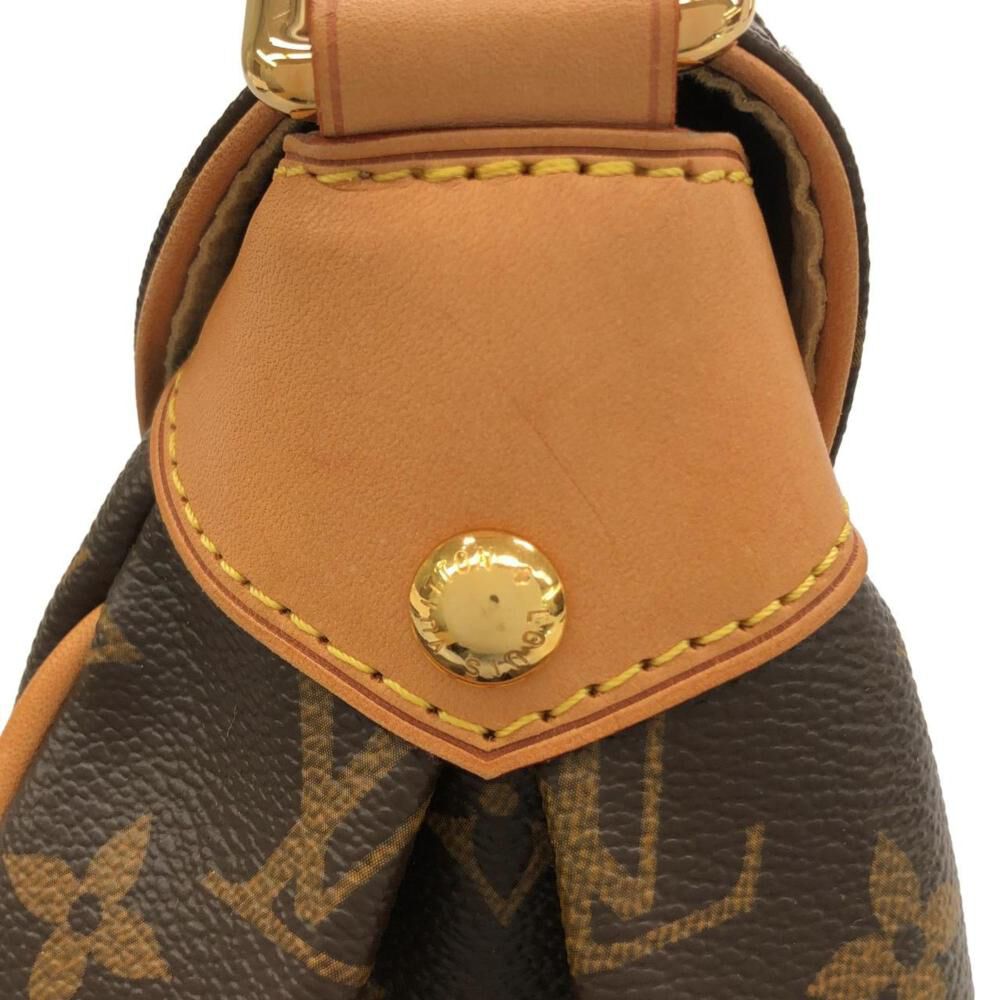 Louis Vuitton Shoulder Bags