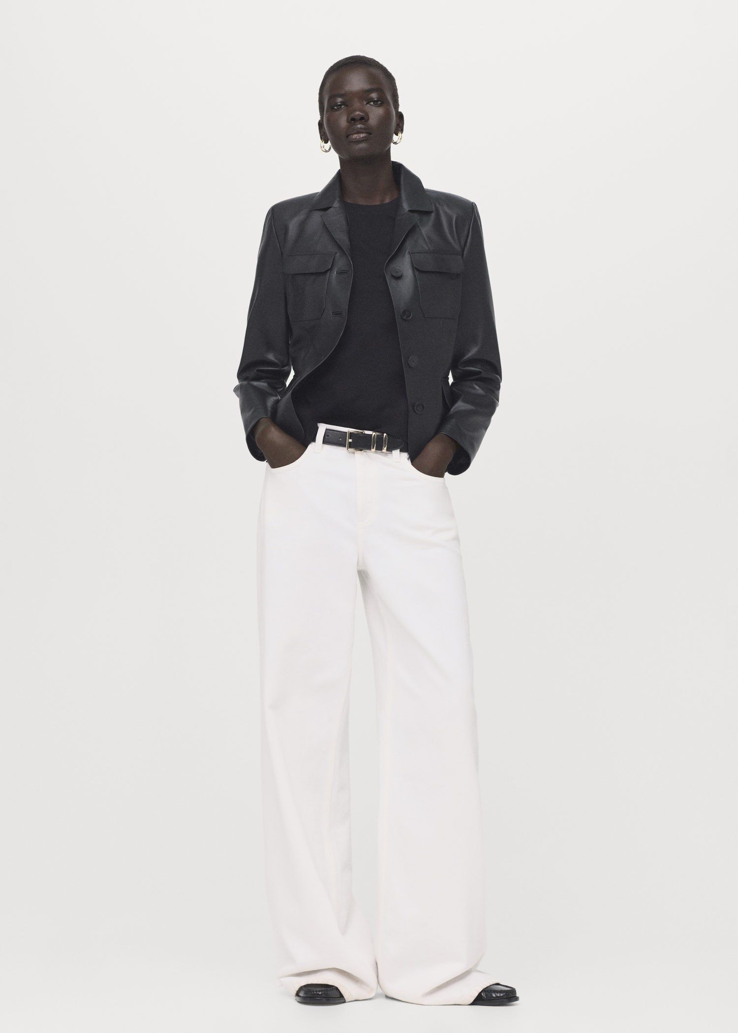 Short-sleeved cotton t-shirt