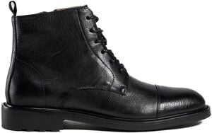 Laced boot