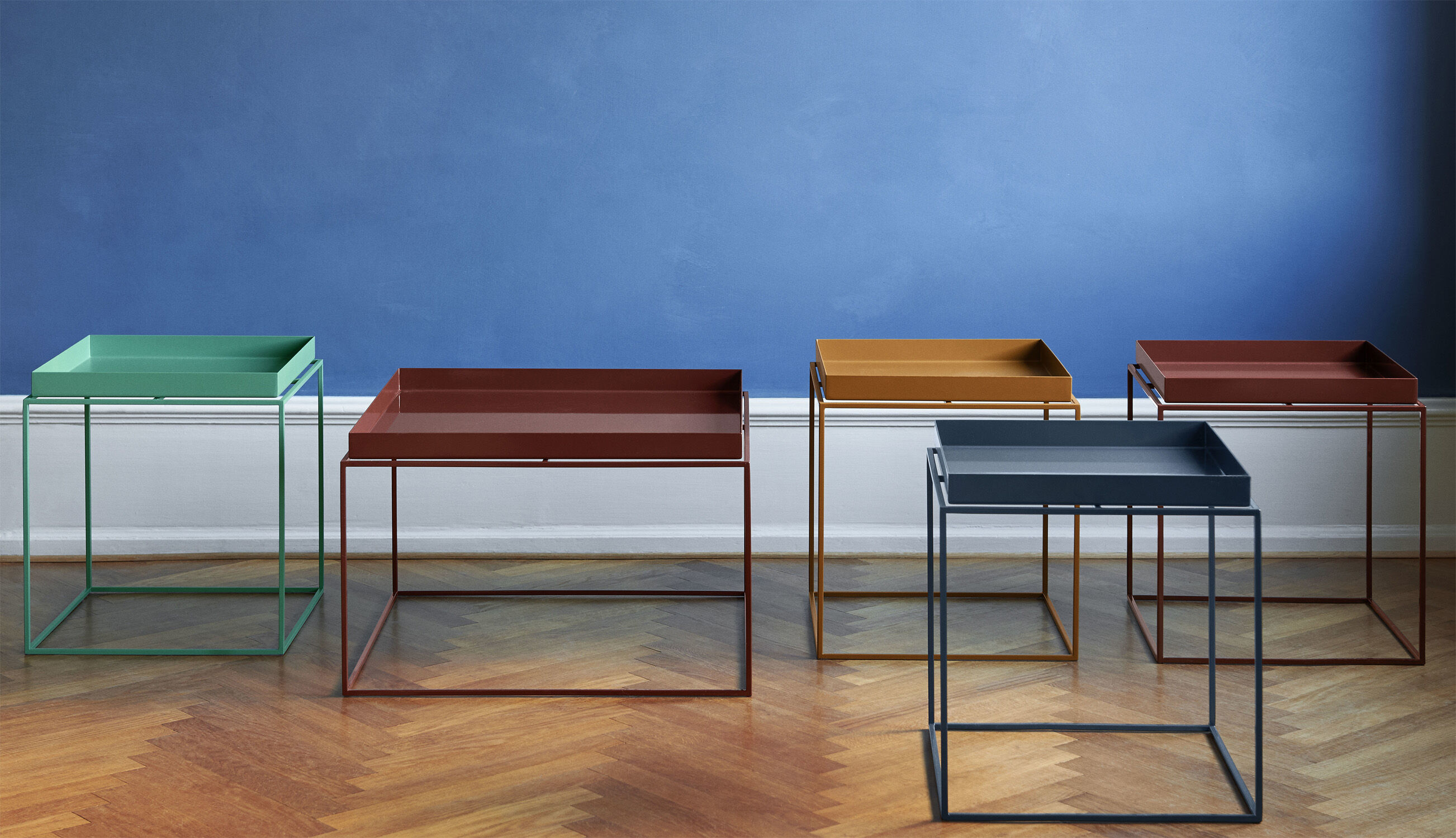 Tray Table-Coffee L60 x W60 x H39-C