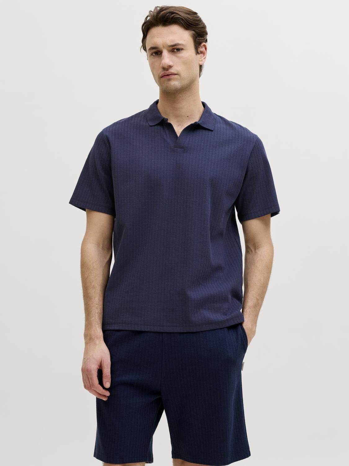 JREBDENVER SPLIT NECK SS TEE