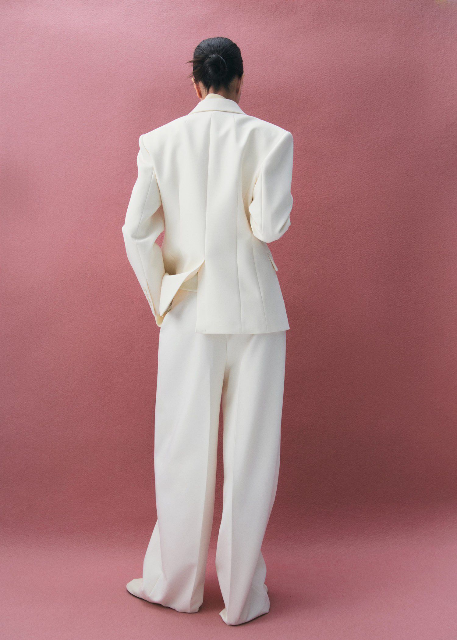 Fitted double-breasted blazer