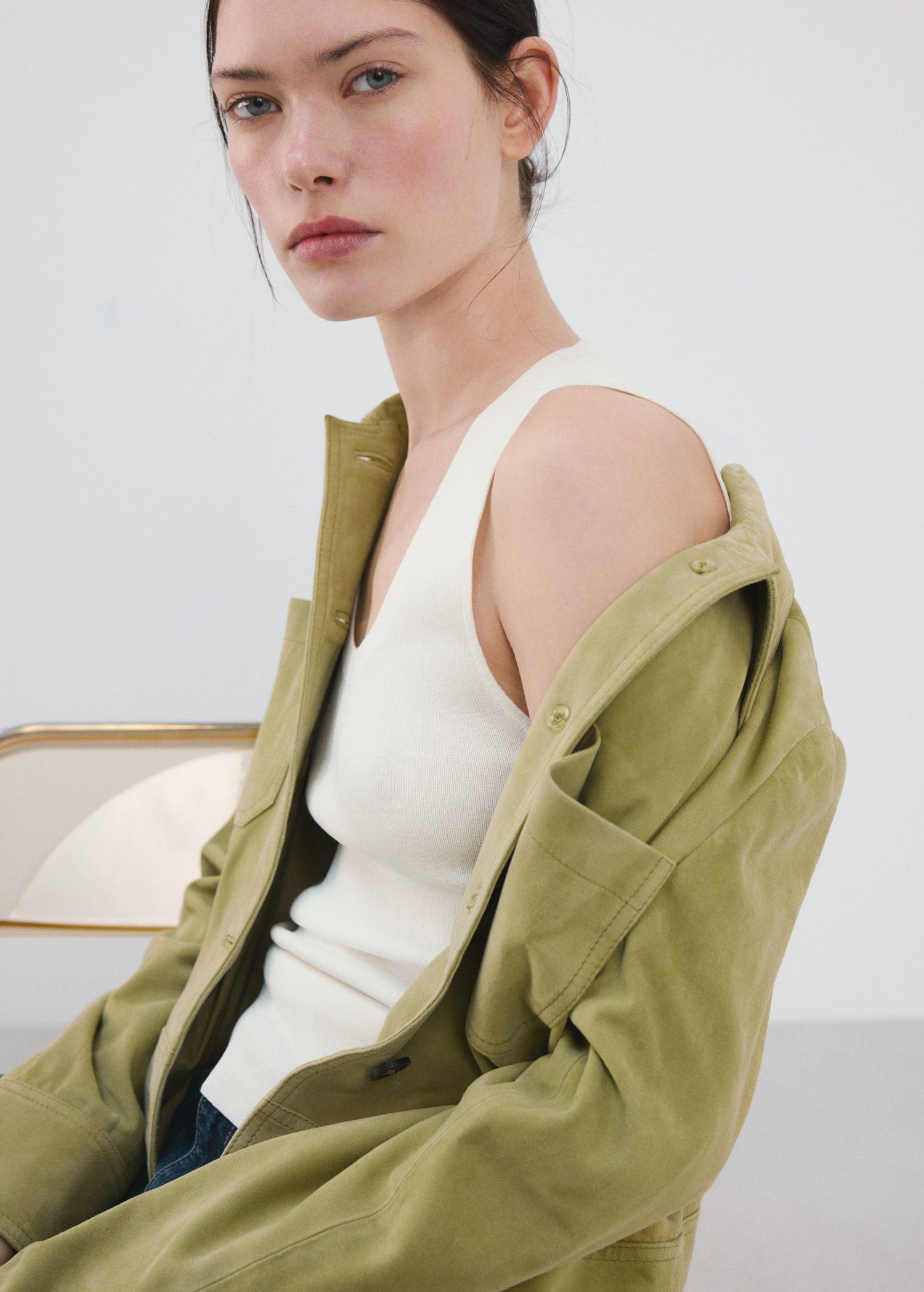 Round-neck knitted top