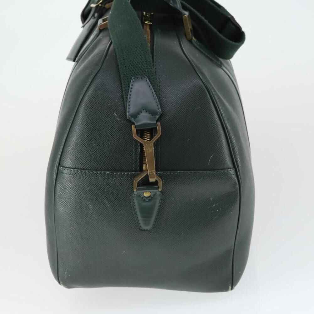 Louis Vuitton Taiga Kendall
