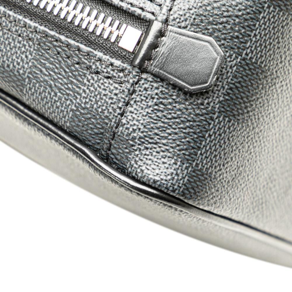 Louis Vuitton Clutch