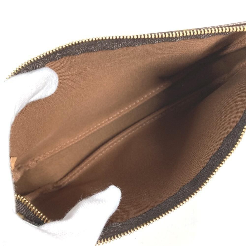 Louis Vuitton Clutch