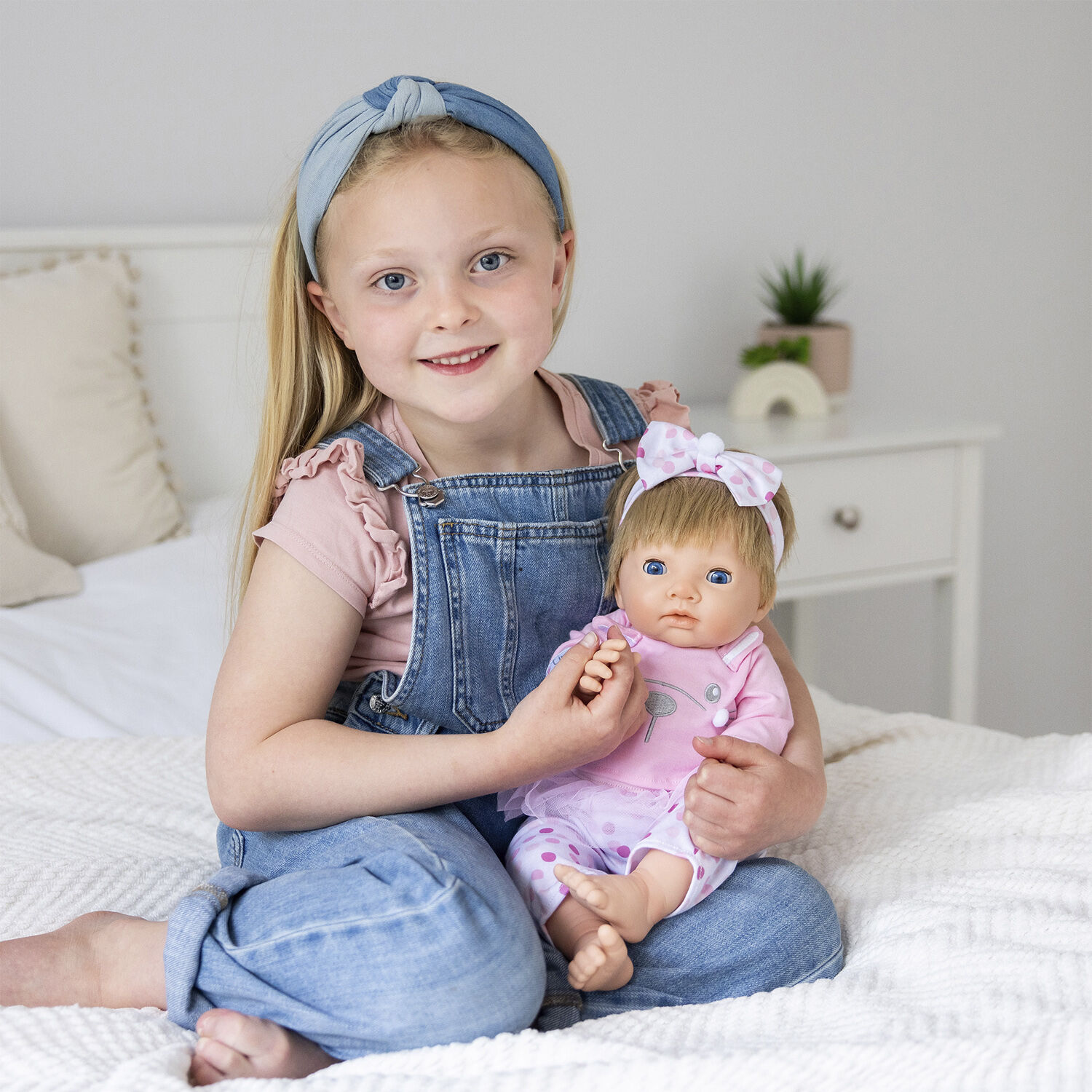 TINY TREASURES. Pink Bunn