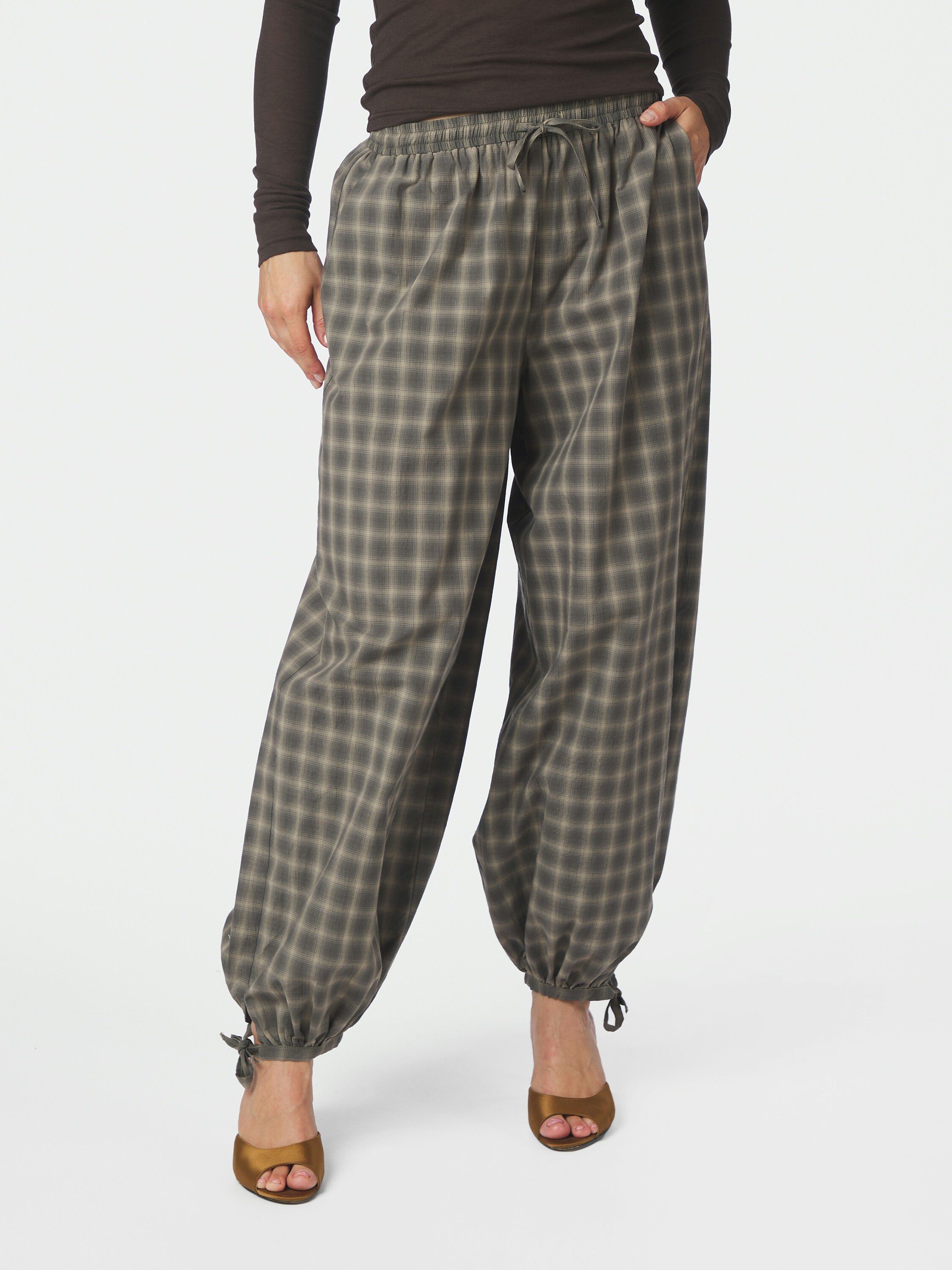 Roxane Balloon Checked Pants