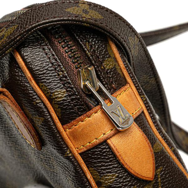 Louis Vuitton Pochette Marly Bandouliere