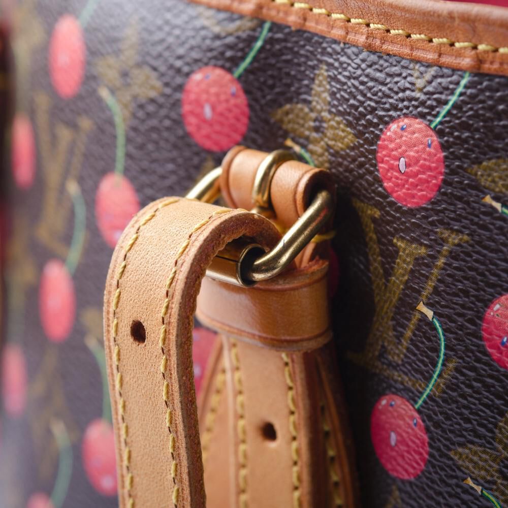 Louis Vuitton Bucket Bag