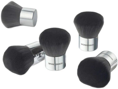 Wonderskin Kabuki Brush