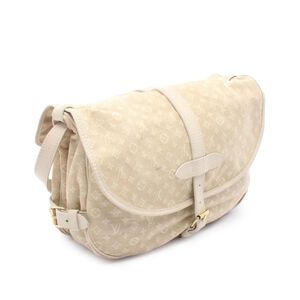 Louis Vuitton Saumur