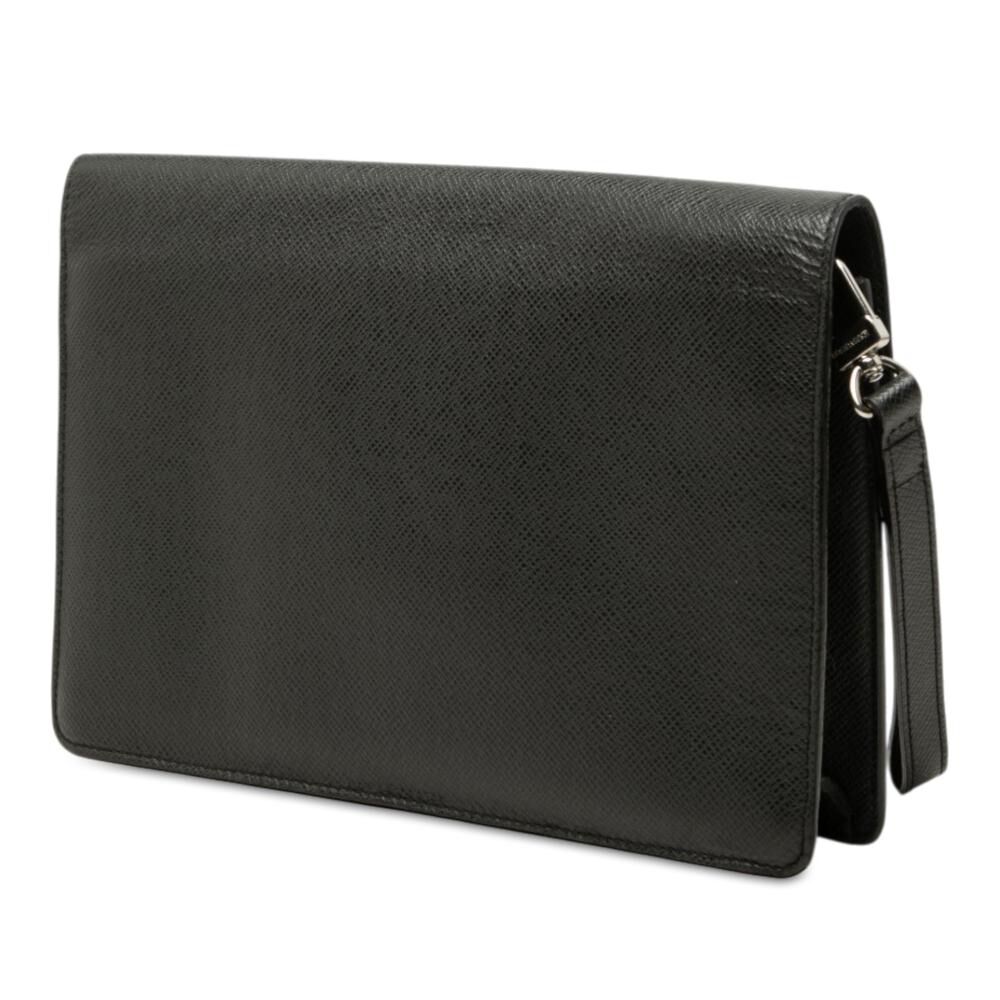 Louis Vuitton Clutch