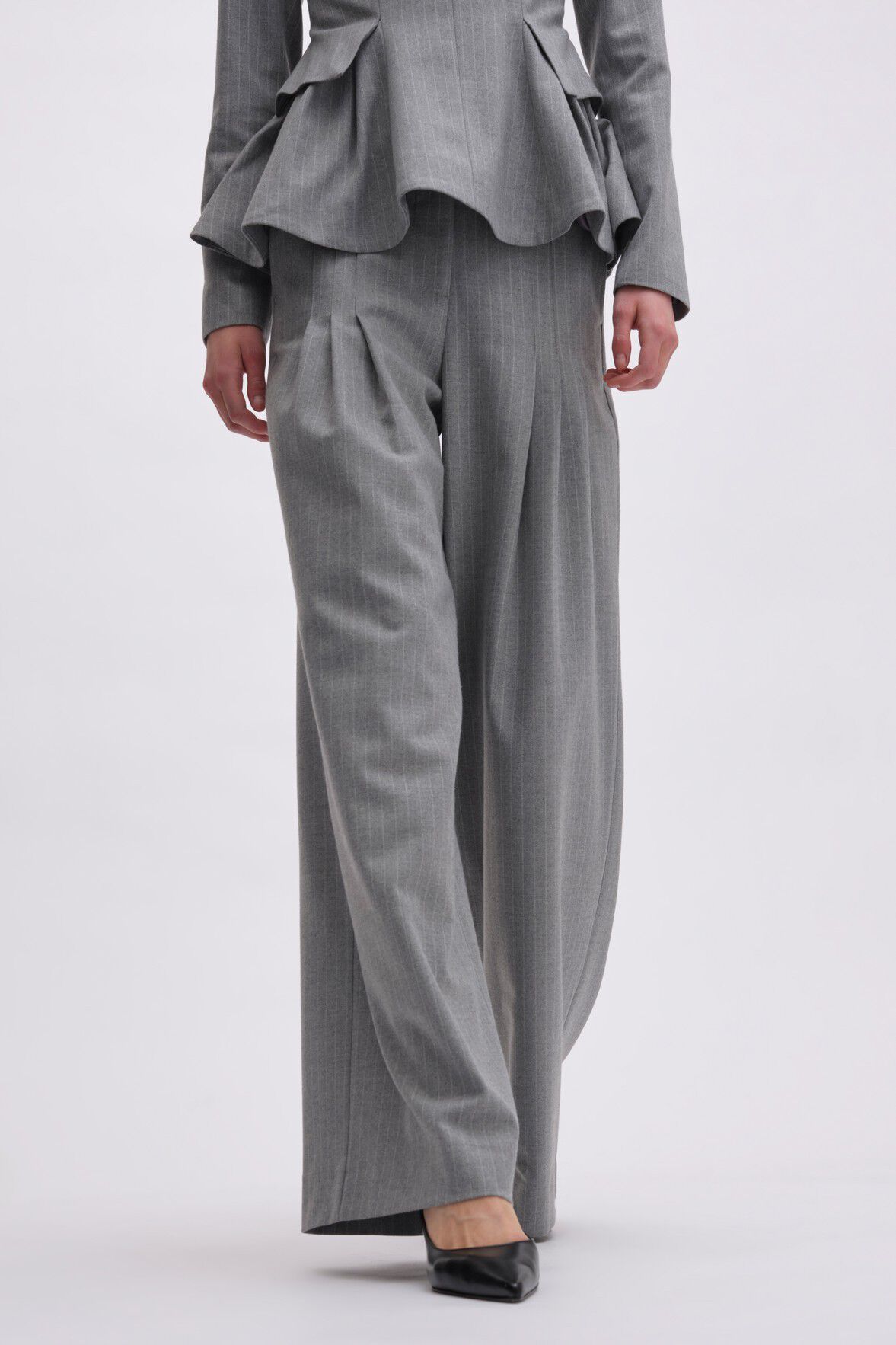 WIDE SUITING PANTS