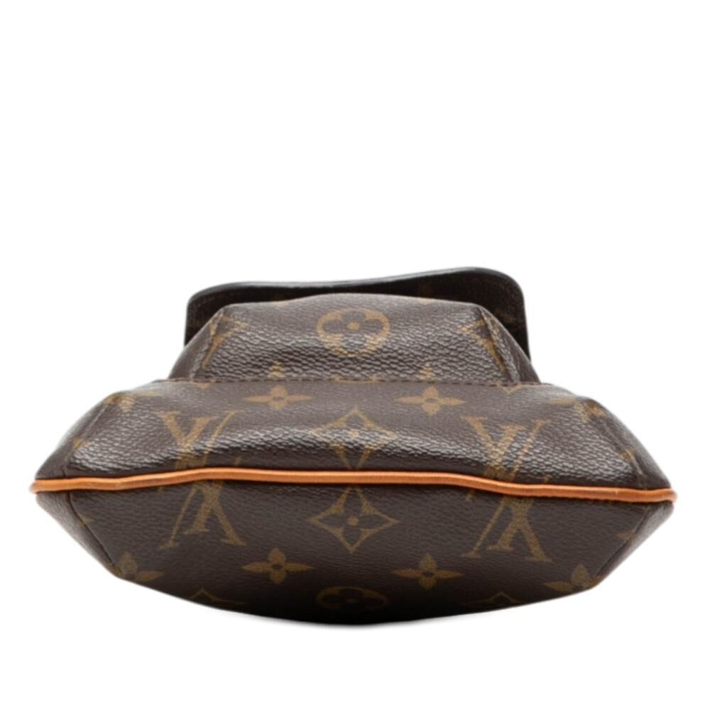 Louis Vuitton Clutch