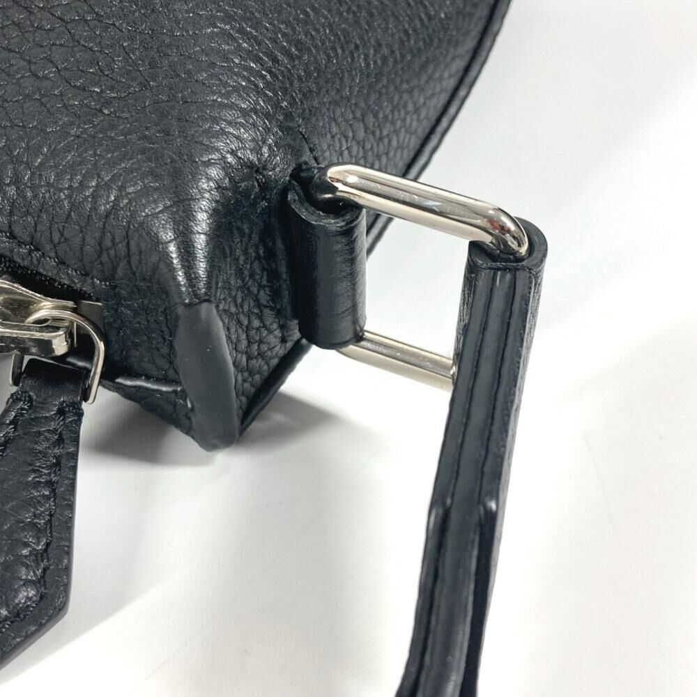 Louis Vuitton Messenger