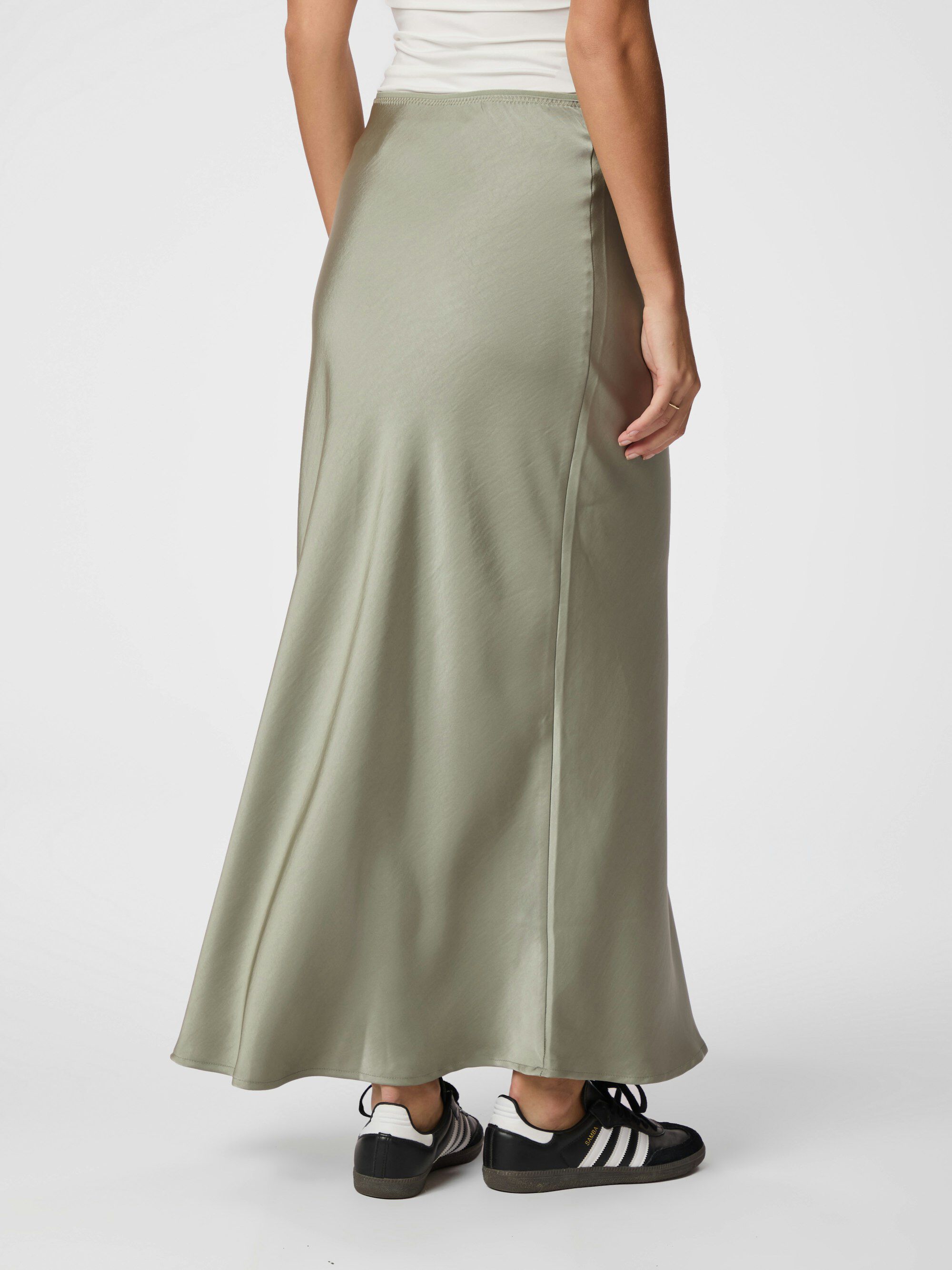 Vicky Heavy Sateen Skirt