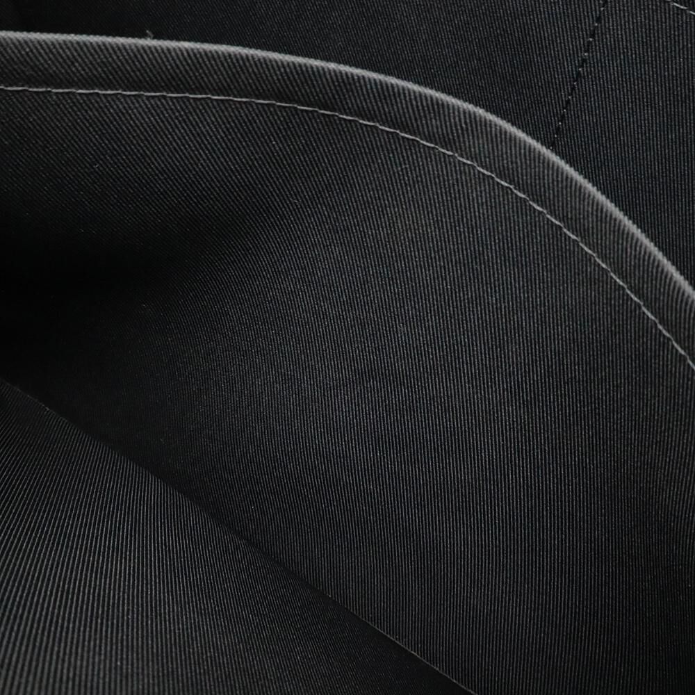 Louis Vuitton Messenger