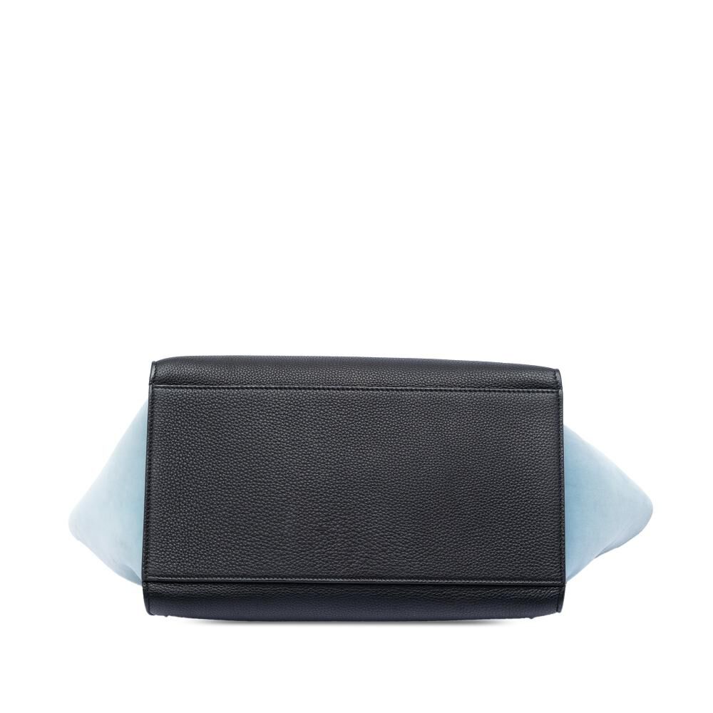 C&eacute;line Trapeze